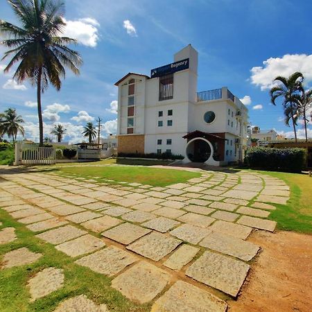 Отель Airport Regency Devanahalli Экстерьер фото